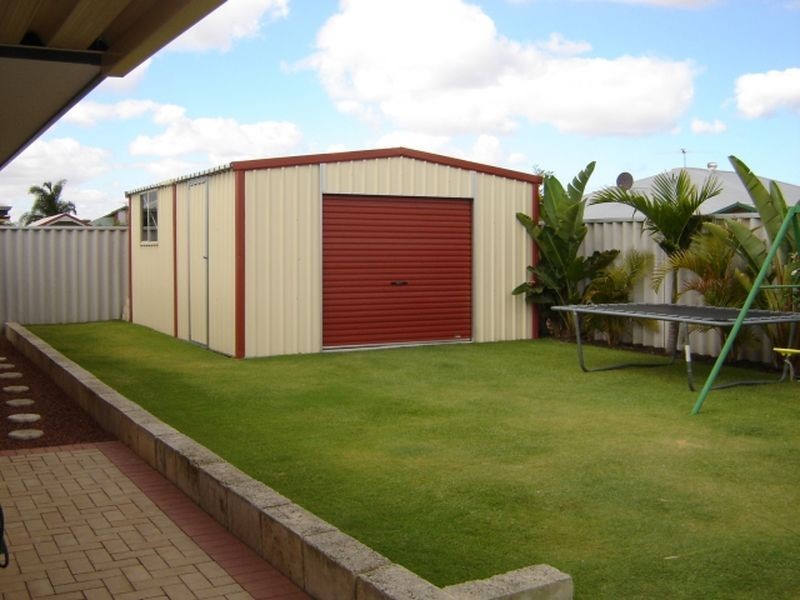 26 Avon Crescent, Atwell WA 6164