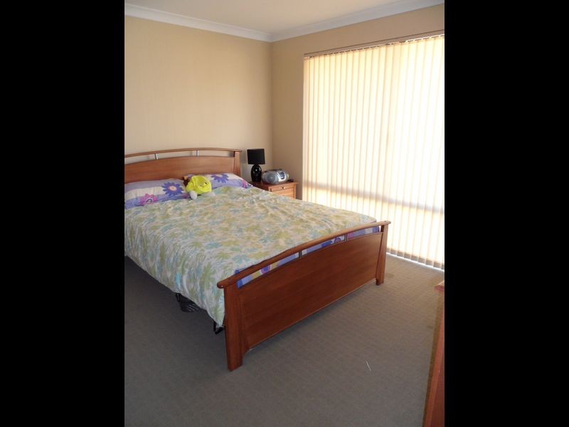 49 Jackadder Avenue, Hammond Park WA 6164