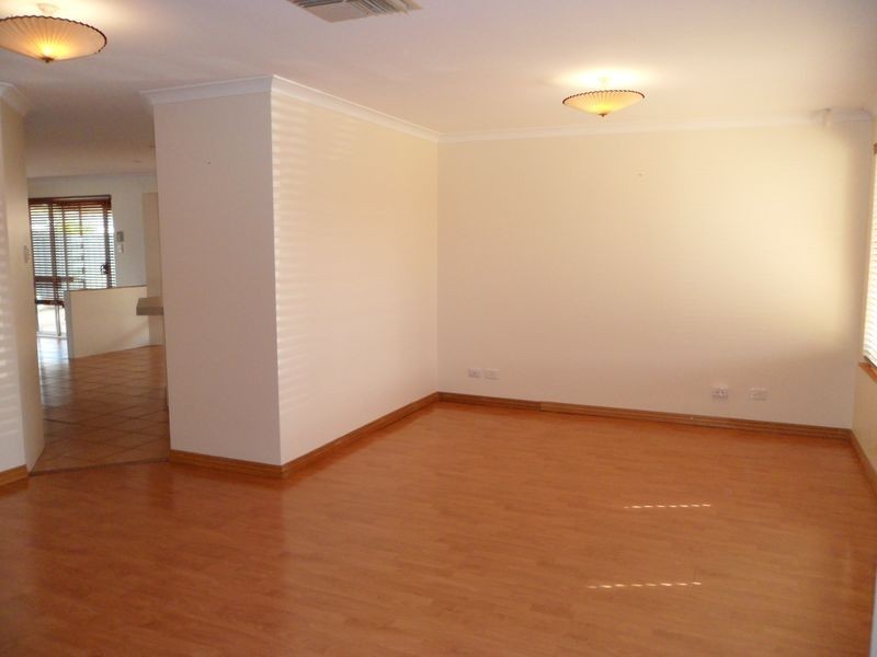 81 Folland Parade, Atwell WA 6164