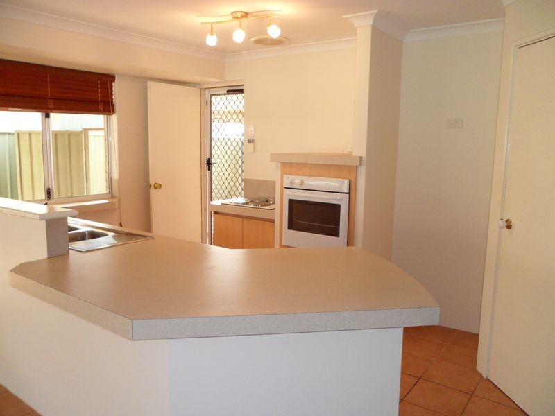 81 Folland Parade, Atwell WA 6164