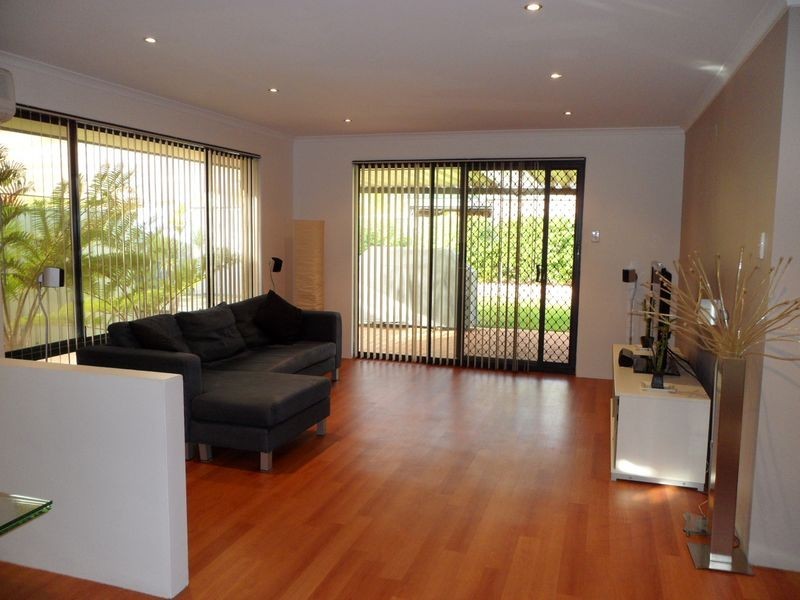 5 Wah Court, Atwell WA 6164