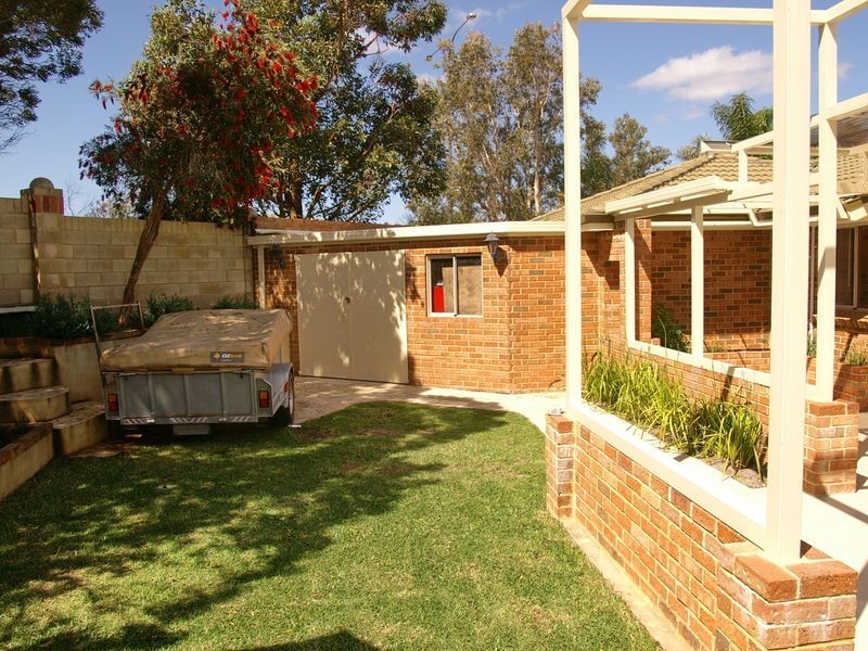 2 Freshwater Drive, Atwell WA 6164