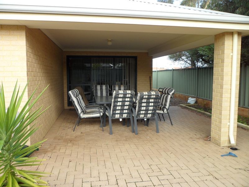 4 Yengo Mews, Aubin Grove WA 6164