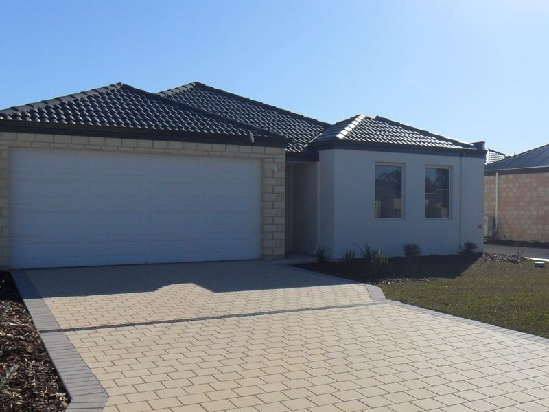 5/12 Peppermint Gardens, Aubin Grove WA 6164