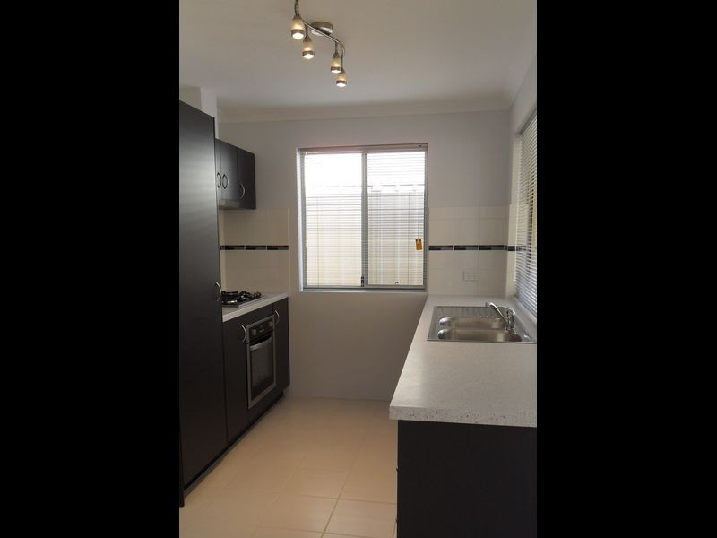 5/12 Peppermint Gardens, Aubin Grove WA 6164