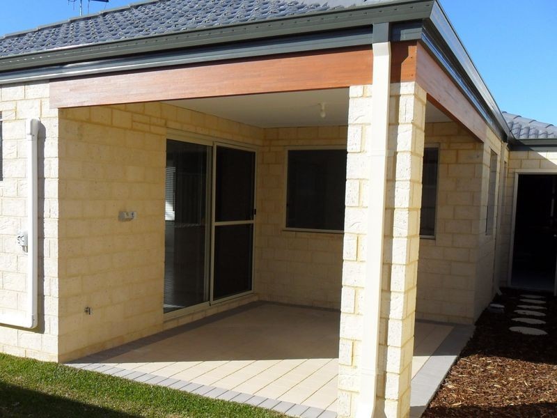 5/12 Peppermint Gardens, Aubin Grove WA 6164