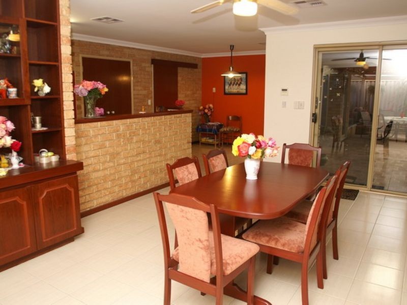 12 Marigold Place, Yangebup WA 6164