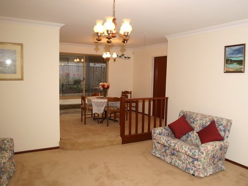 12 Marigold Place, Yangebup WA 6164