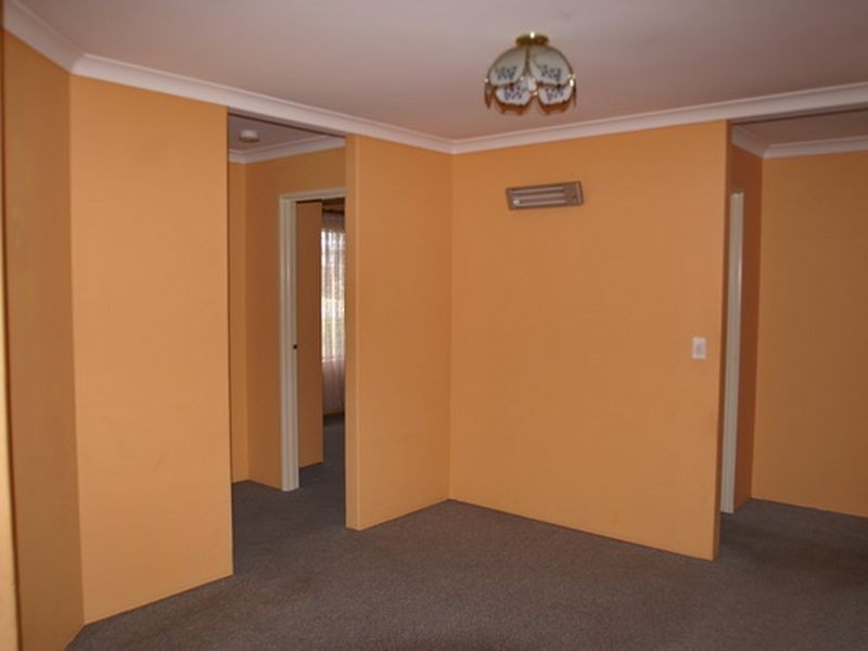 13 Bloodwood Circle, South Lake WA 6164