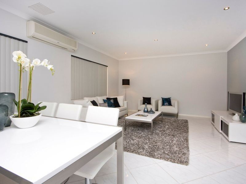 15 Ranunculus Court, Beeliar WA 6164