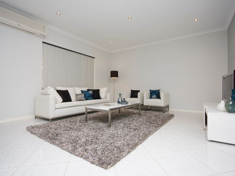 15 Ranunculus Court, Beeliar WA 6164