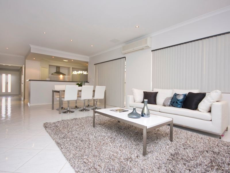 15 Ranunculus Court, Beeliar WA 6164