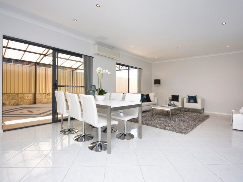 15 Ranunculus Court, Beeliar WA 6164