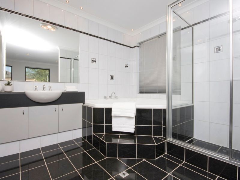 15 Ranunculus Court, Beeliar WA 6164