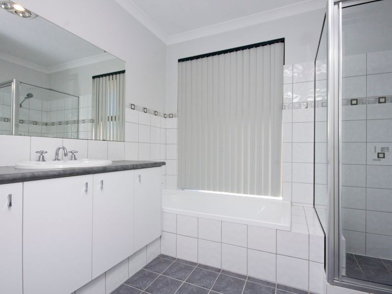 15 Ranunculus Court, Beeliar WA 6164