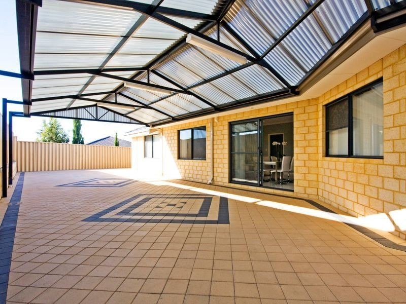 15 Ranunculus Court, Beeliar WA 6164