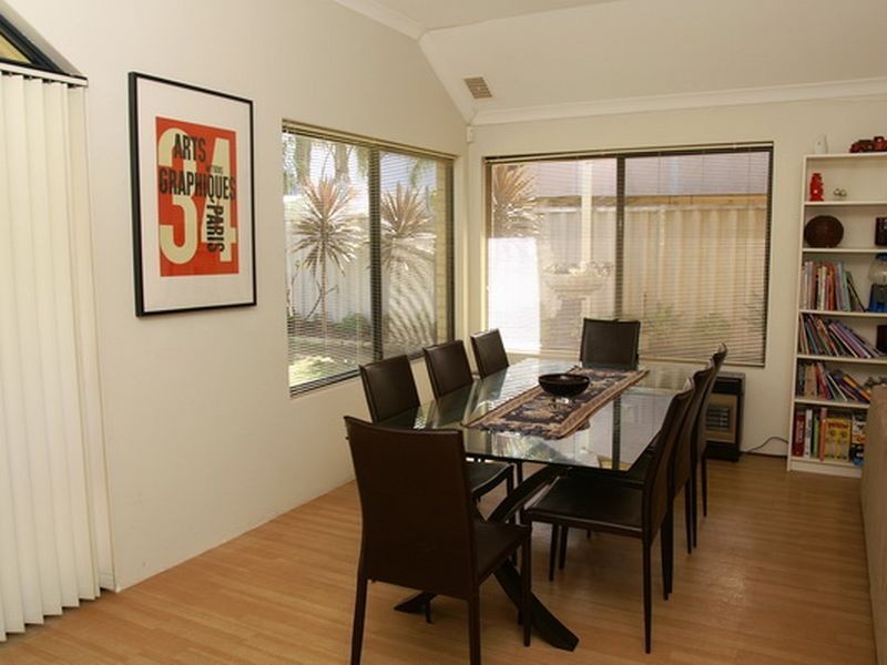 34 Freshwater Drive, Atwell WA 6164