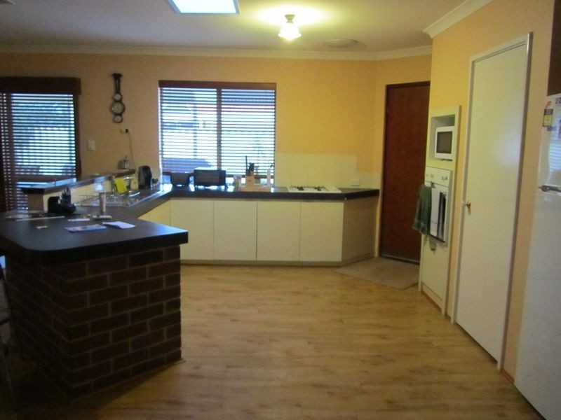 76 Molloy Circuit, Atwell WA 6164