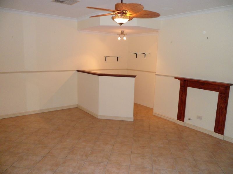 12 Strand Close, Atwell WA 6164