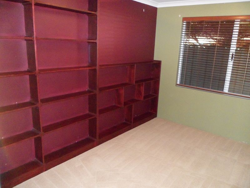 12 Strand Close, Atwell WA 6164