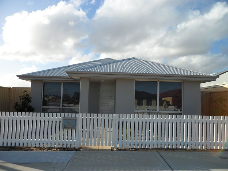 18 Clarity Elbow, Atwell WA 6164