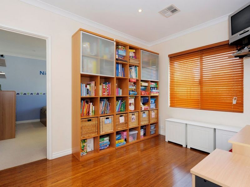 56 Sinagra Way, Yangebup WA 6164