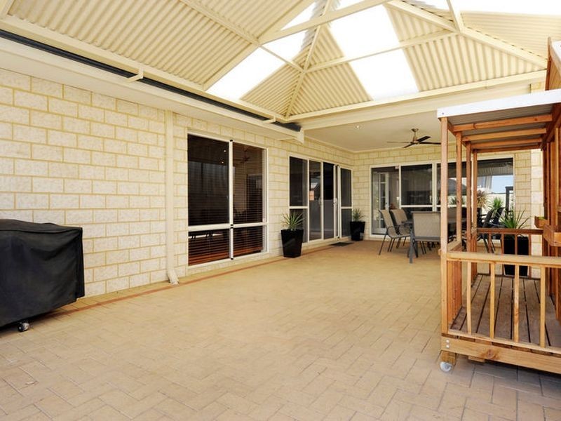 56 Sinagra Way, Yangebup WA 6164