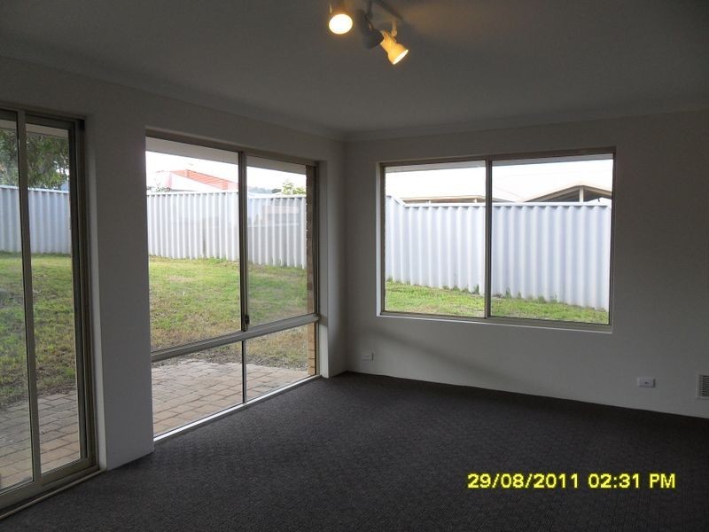 51 Bolderwood Drive, South Lake WA 6164