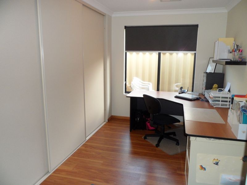 6 Aromatic Crescent, Atwell WA 6164