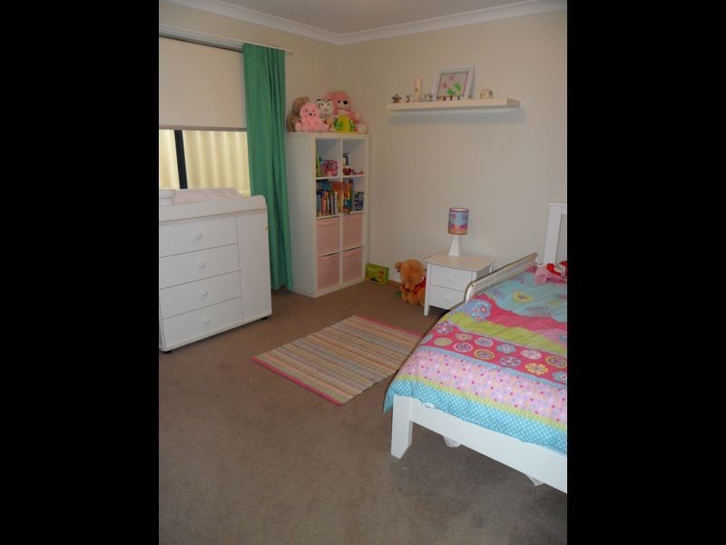 6 Aromatic Crescent, Atwell WA 6164