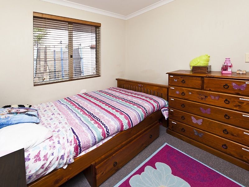 9 Marie Court, Atwell WA 6164