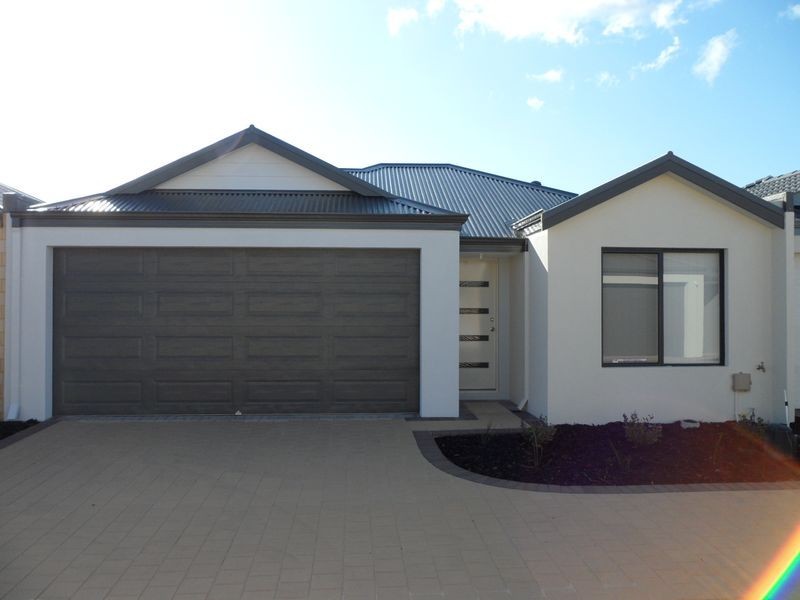 2/39 Peppermint Gardens, Aubin Grove WA 6164