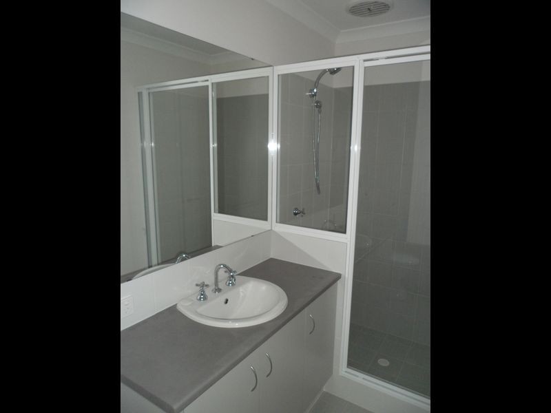 2/39 Peppermint Gardens, Aubin Grove WA 6164