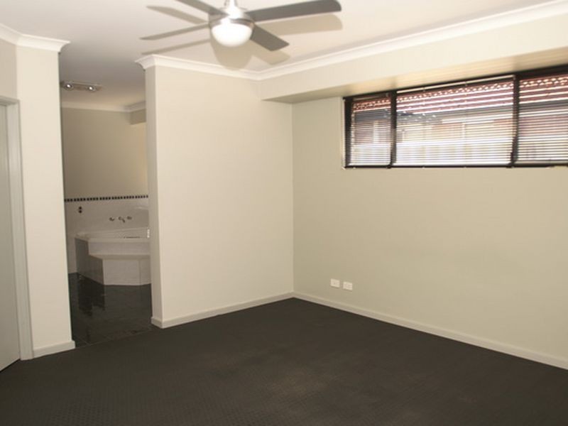 18 La Fayette Boulevard, Bibra Lake WA 6163