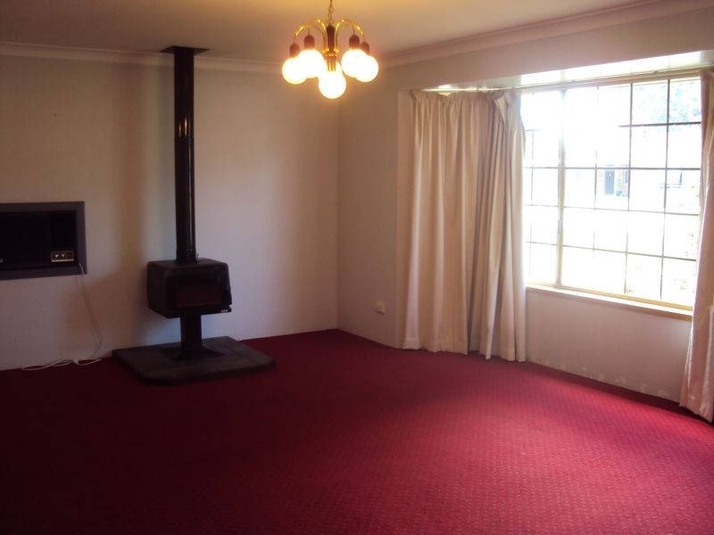 16 Ingvarson Way, Bibra Lake WA 6163