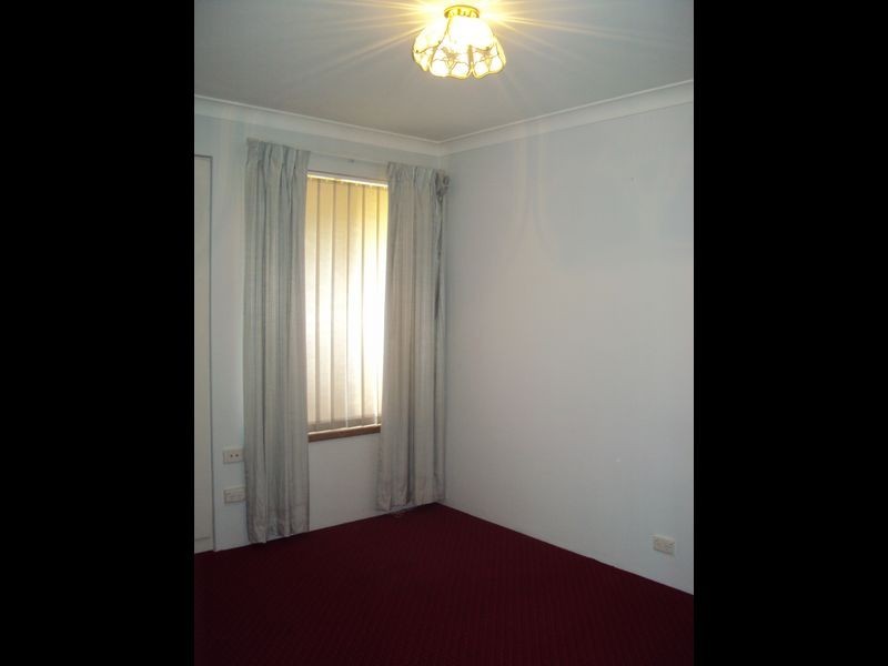 16 Ingvarson Way, Bibra Lake WA 6163