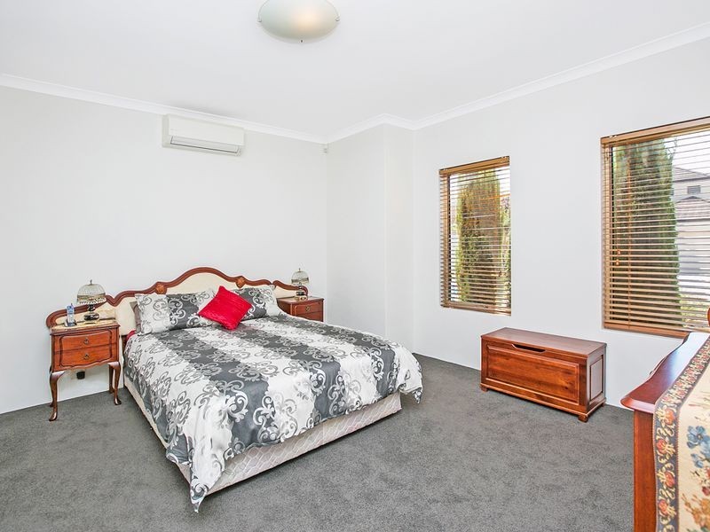 8 Woodlands Way, Jandakot WA 6164