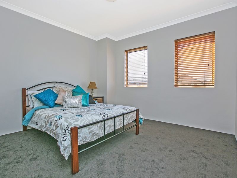 8 Woodlands Way, Jandakot WA 6164