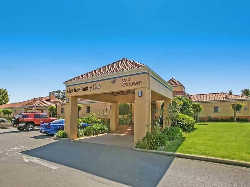 8 Woodlands Way, Jandakot WA 6164