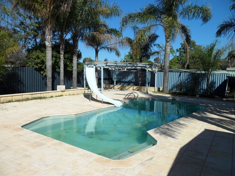 9 Stainer Street, Willagee WA 6156