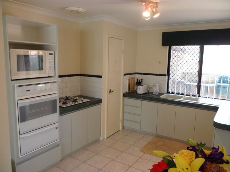 8 Veneta Circuit, Atwell WA 6164