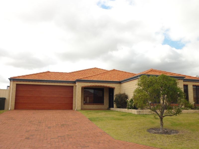 13 Lorne Avenue, Hammond Park WA 6164