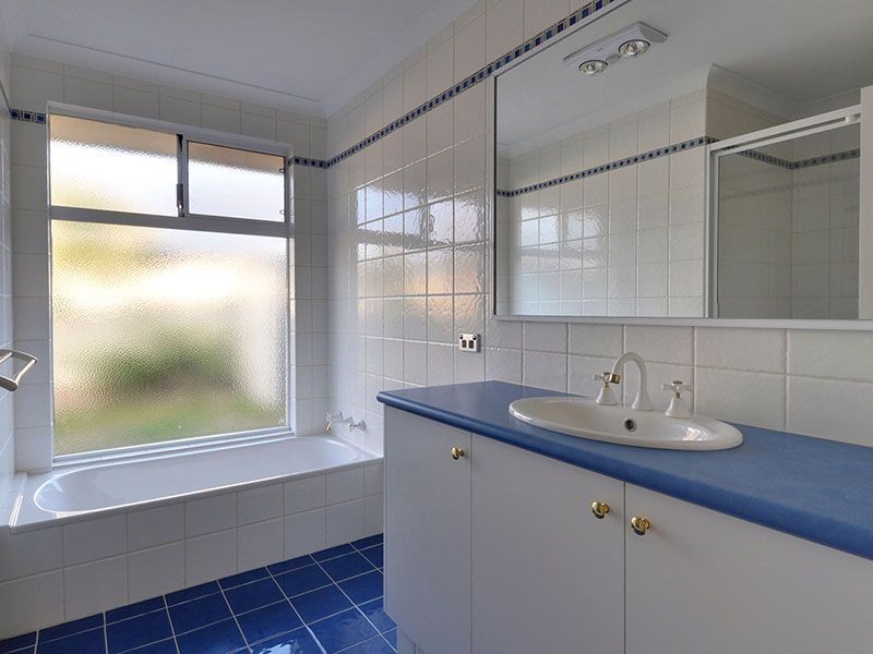 34 Mosman Loop, Success WA 6164