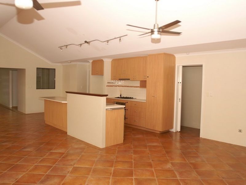 14 Concord Terrace, Atwell WA 6164