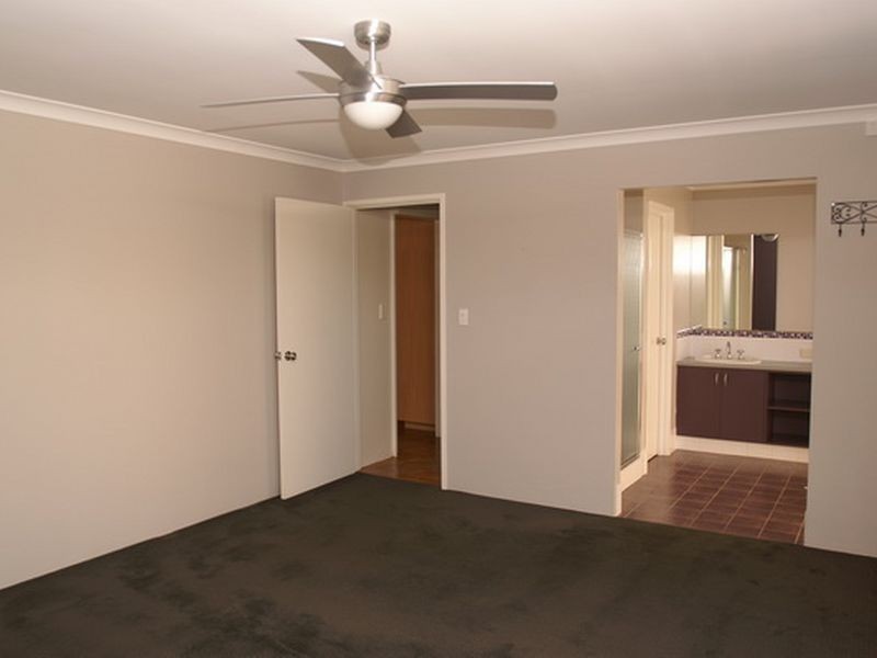 14 Concord Terrace, Atwell WA 6164