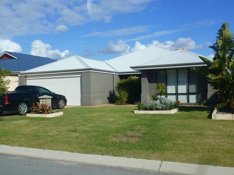 12 Normanby Bend, Success WA 6164