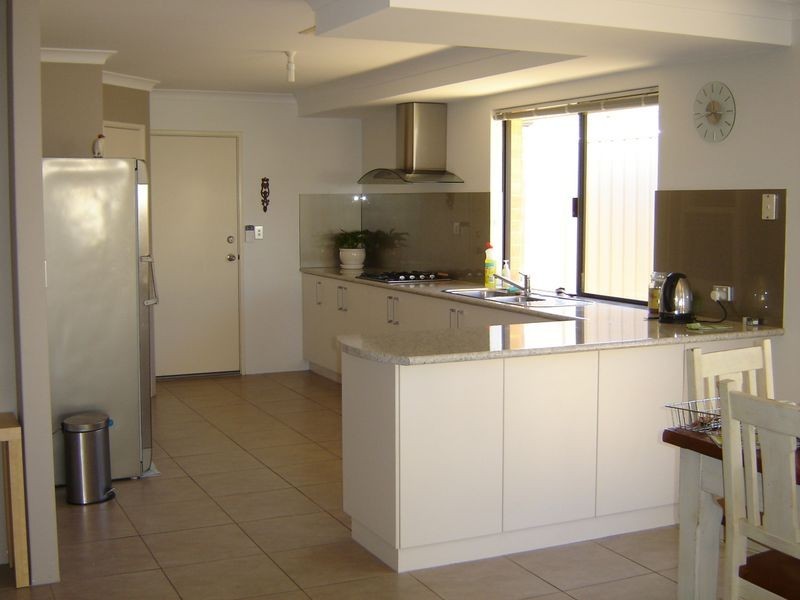 12 Normanby Bend, Success WA 6164