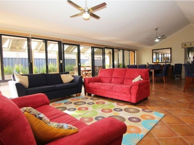 14 Concord Terrace, Atwell WA 6164