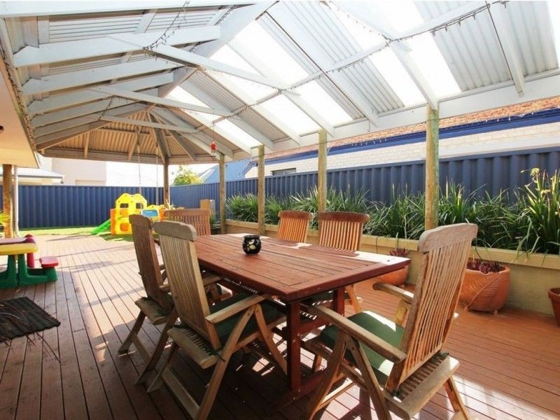 14 Concord Terrace, Atwell WA 6164