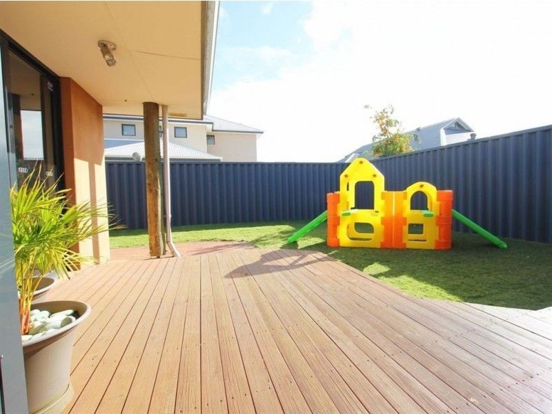 14 Concord Terrace, Atwell WA 6164